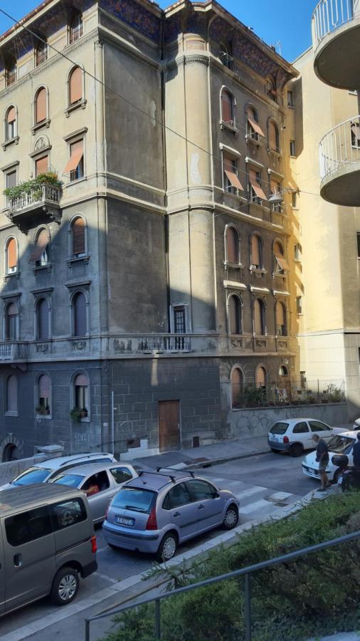 Da Federico 2 Apartment Trieste Luaran gambar
